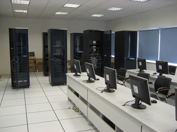 口碑鑄就價(jià)值，服務(wù)創(chuàng)造輝煌——蘇州鉆之冠智能科技的弱電工程與計(jì)算機(jī)網(wǎng)絡(luò)系統(tǒng)專業(yè)報(bào)價(jià)與服務(wù)解析